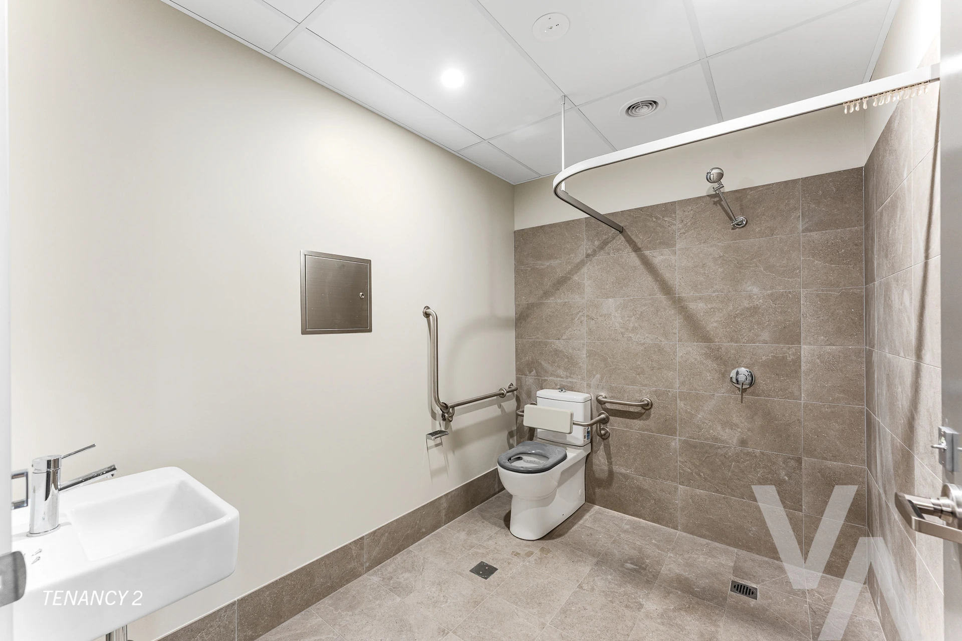 Units 1 & 2, 8 Viney Creek Drive Black Hill NSW