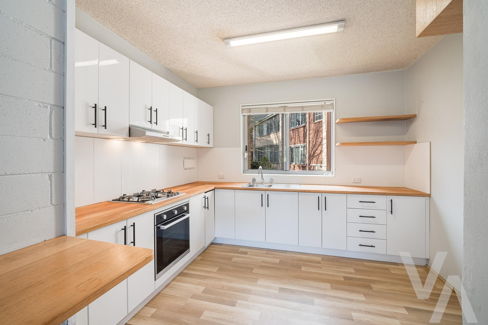 2/50 Robert  Street Jesmond NSW