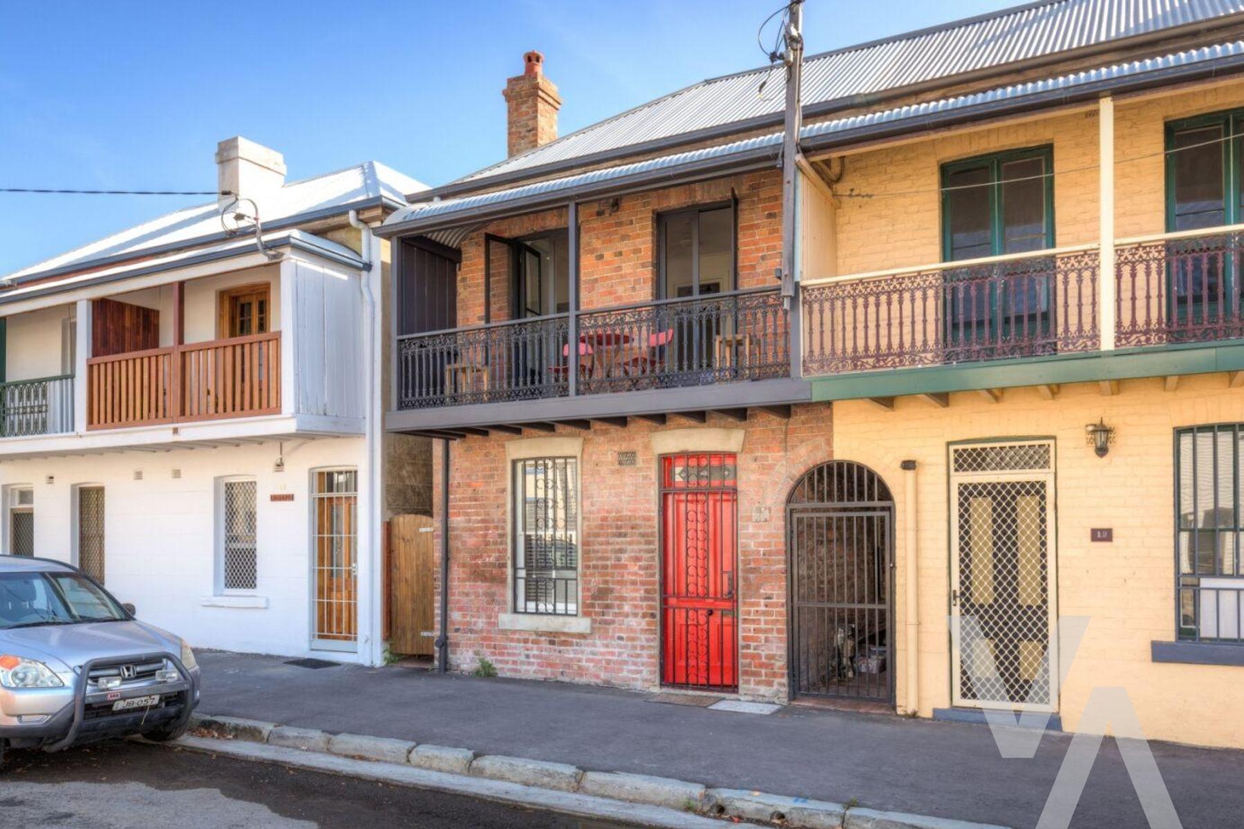 17 Council Street Cooks Hill NSW