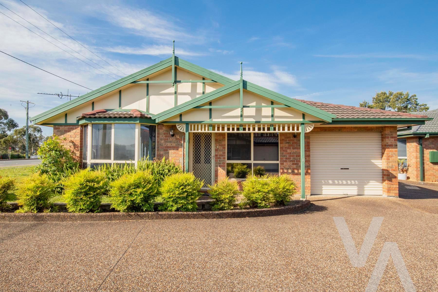1/151 Lake  Road Elermore Vale NSW