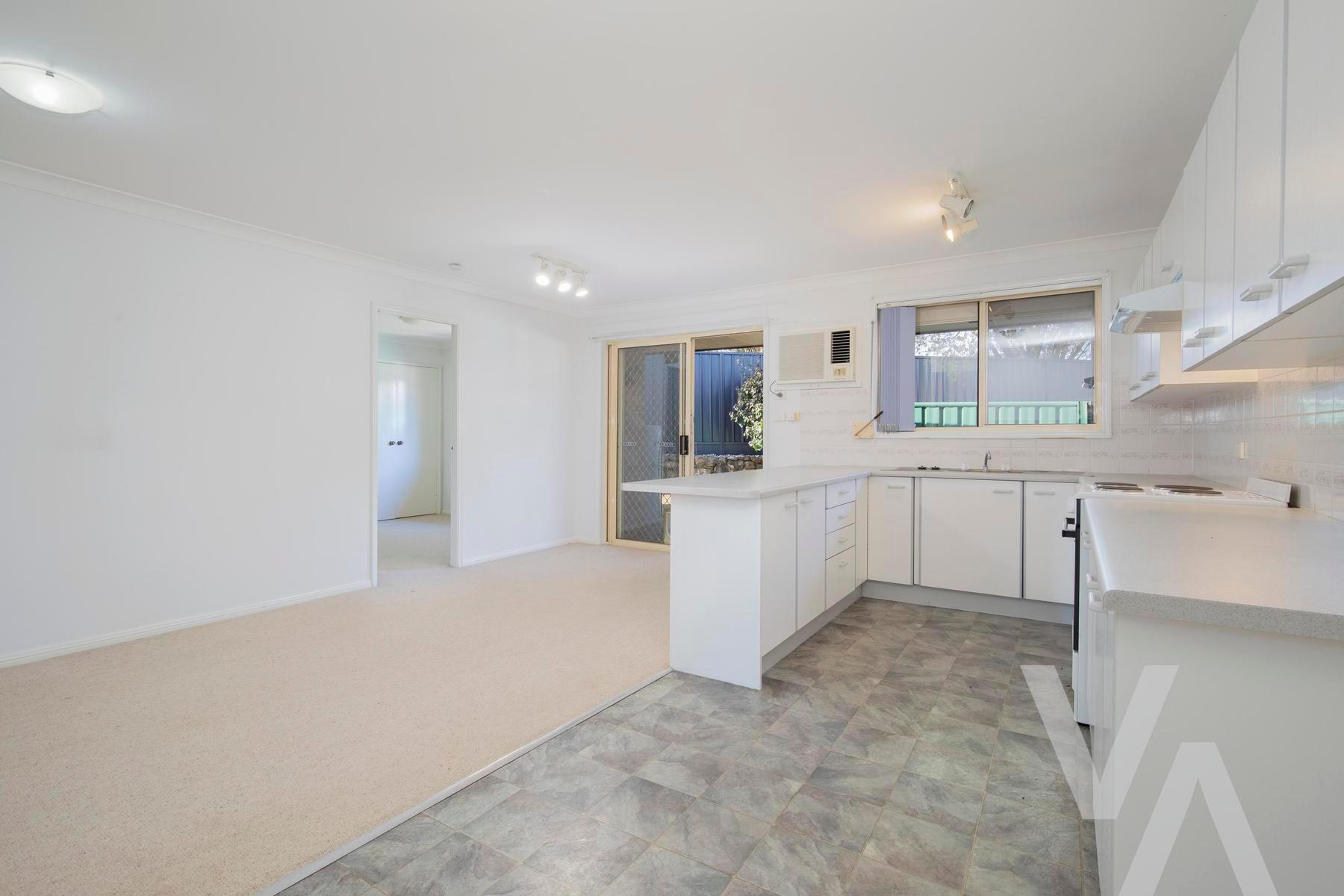 1/151 Lake  Road Elermore Vale NSW