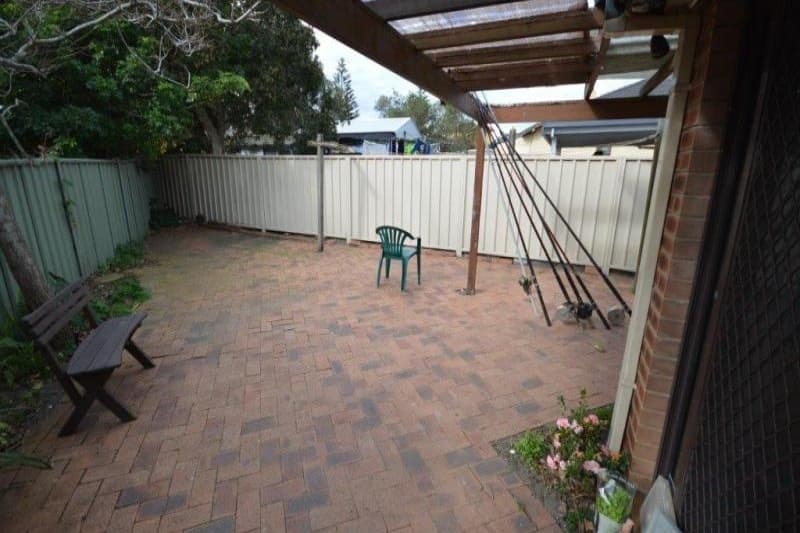 2 Griffith Street STOCKTON NSW