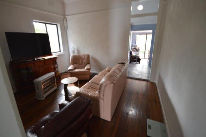 2 Griffith Street STOCKTON NSW