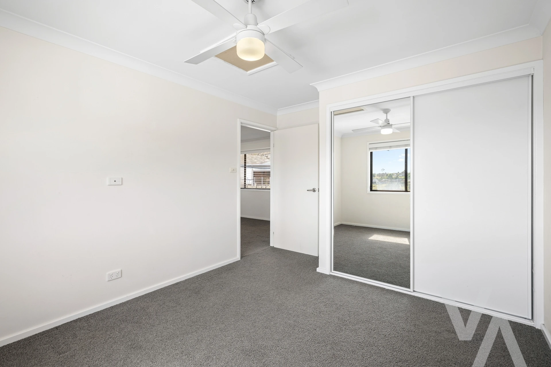 24 Haddington Drive Cardiff South NSW