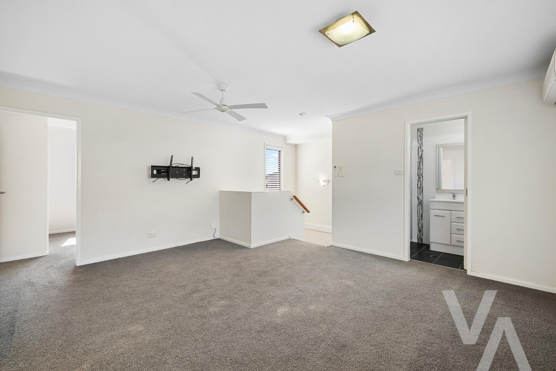 24 Haddington Drive Cardiff South NSW