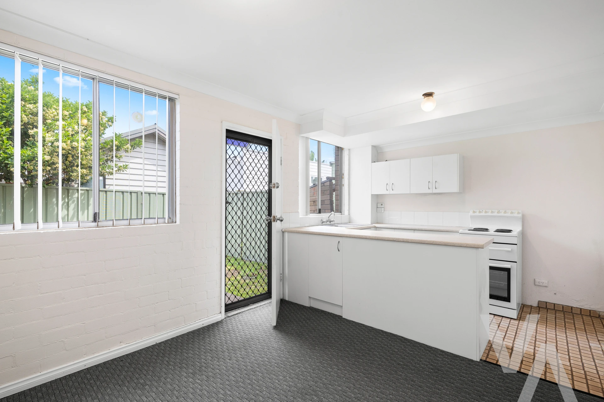 2/97 Bourke Street Carrington NSW