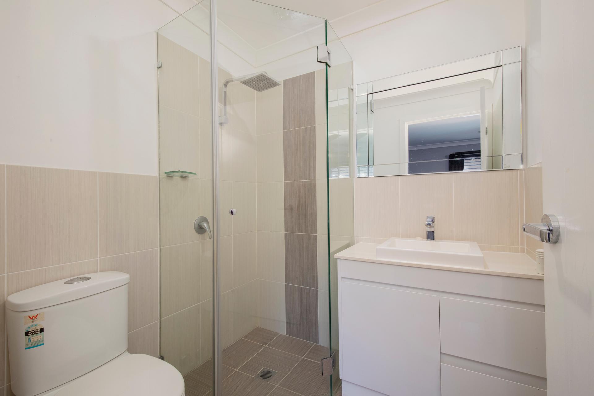 4 Saxon Street Cameron Park NSW