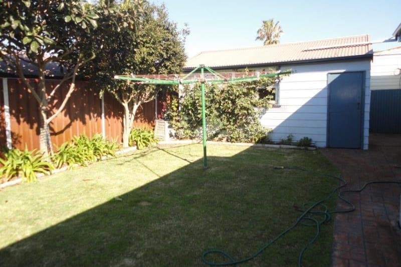 9 Bay Street STOCKTON NSW