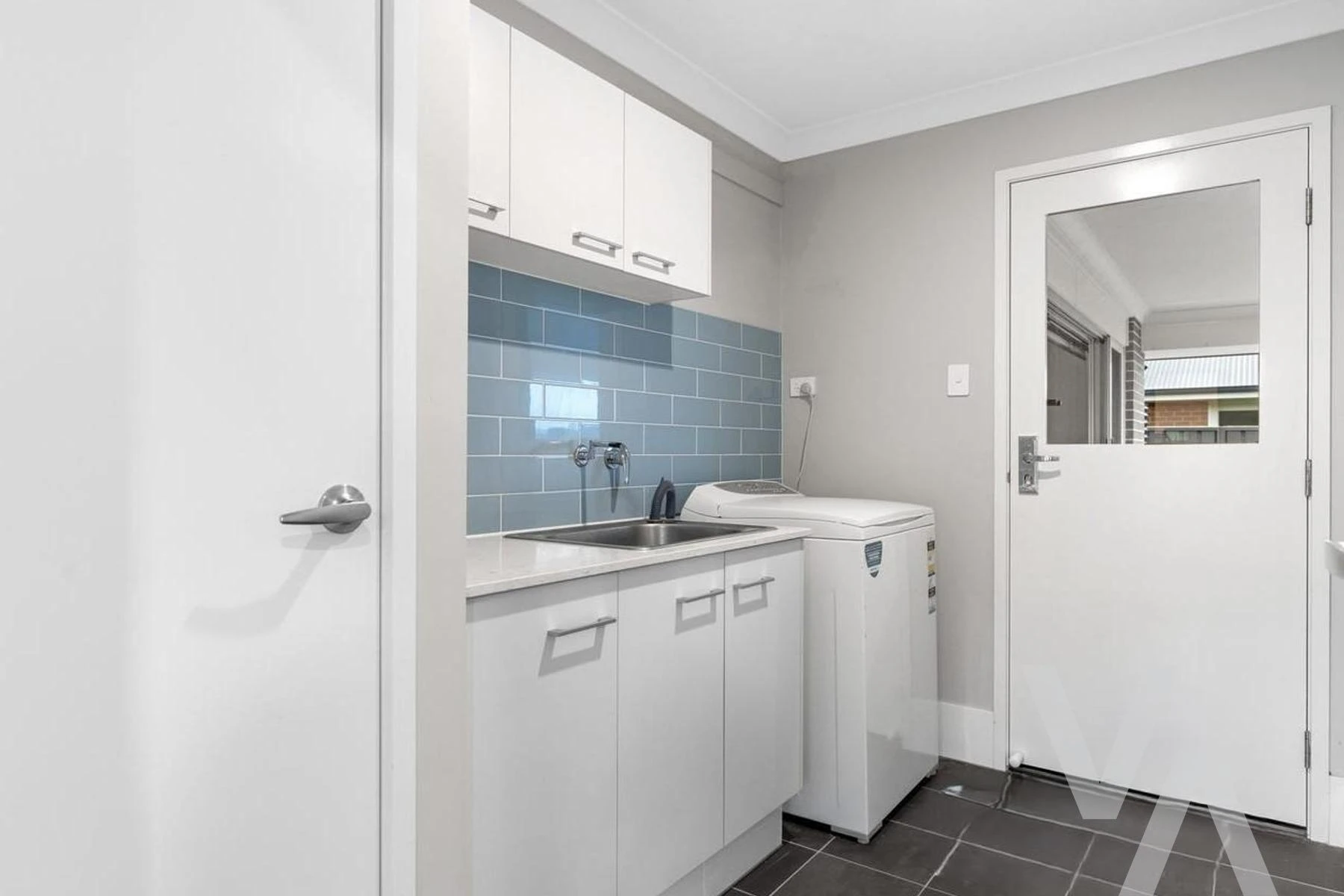 15 Kaiyin Street Fletcher NSW