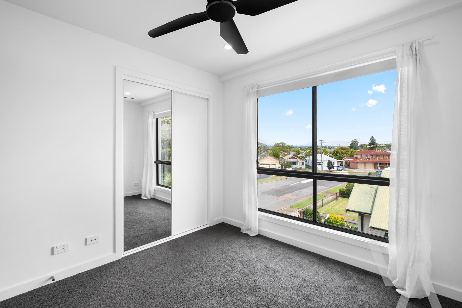 1/5 May Street Mayfield NSW