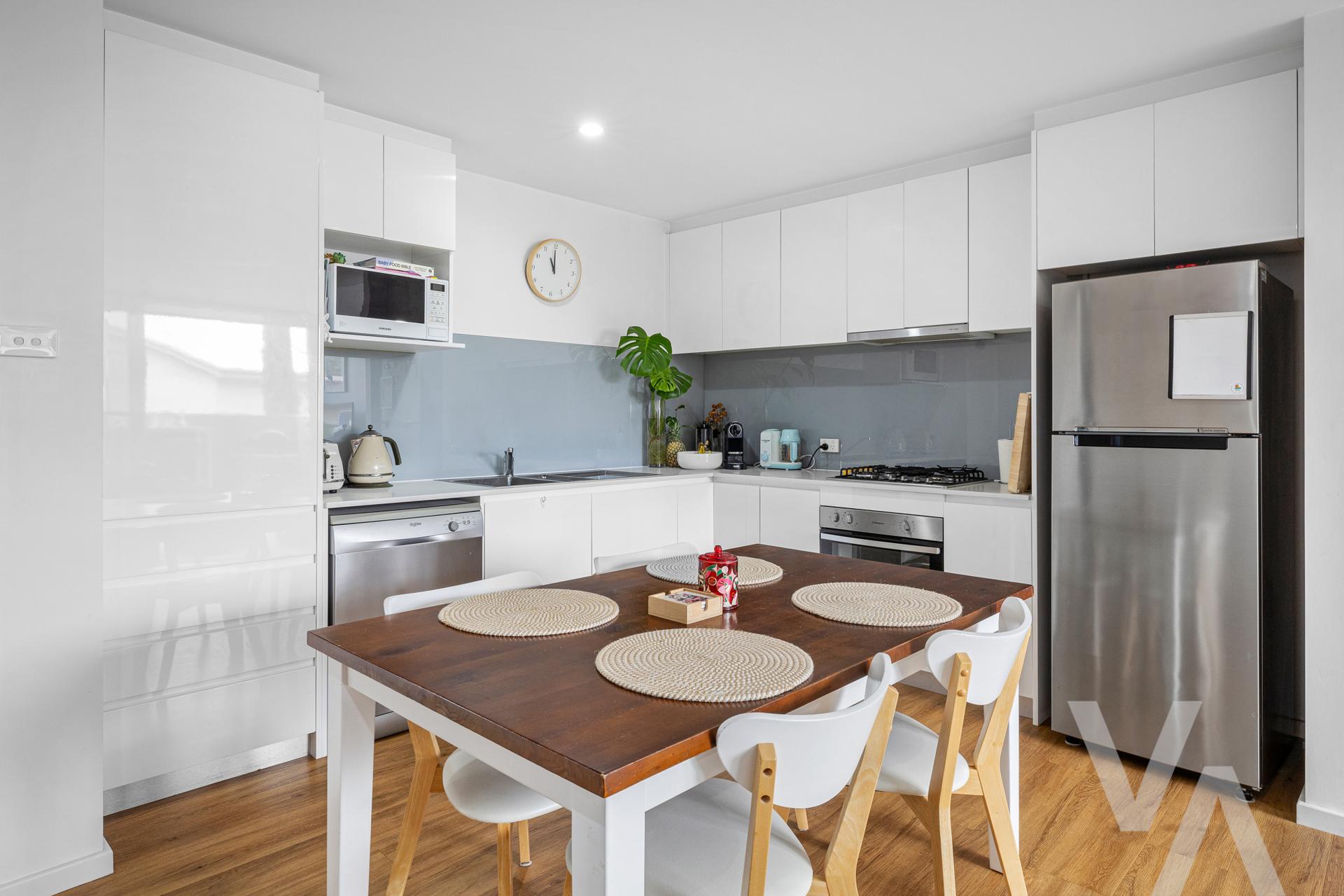 2/183 Teralba Road Adamstown NSW