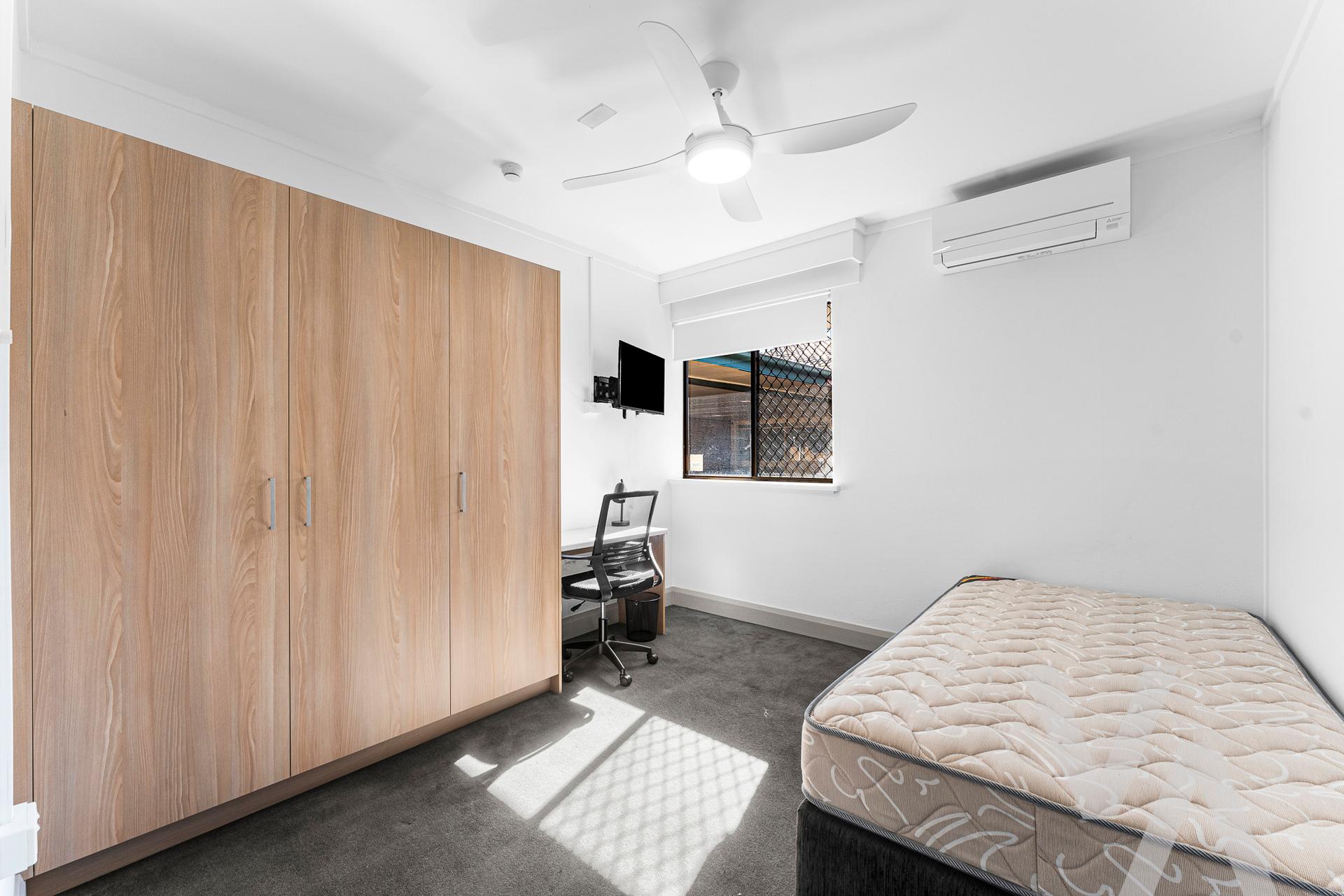 2/131 Crebert Street Mayfield NSW