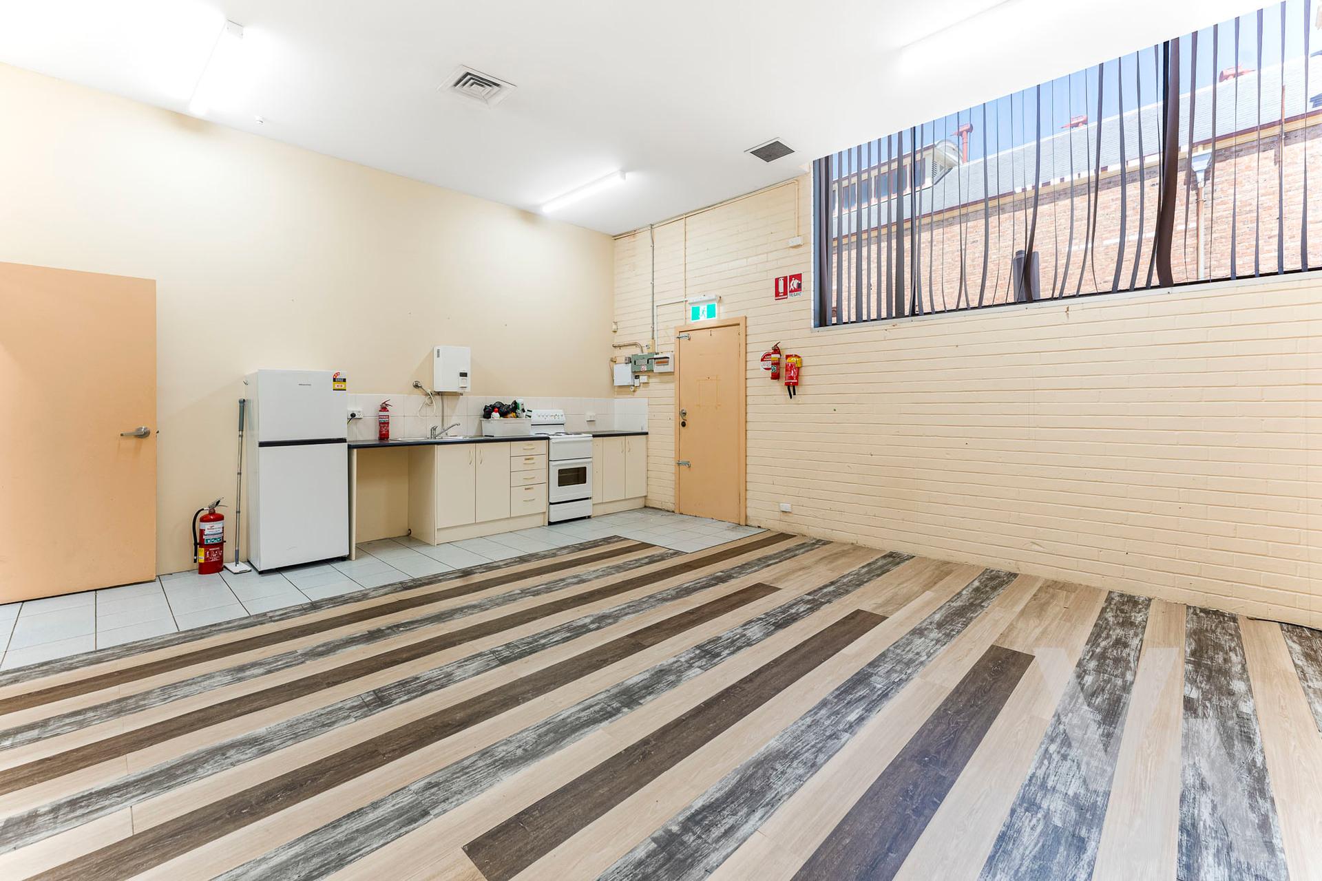 2/297-301 High  Street Maitland NSW
