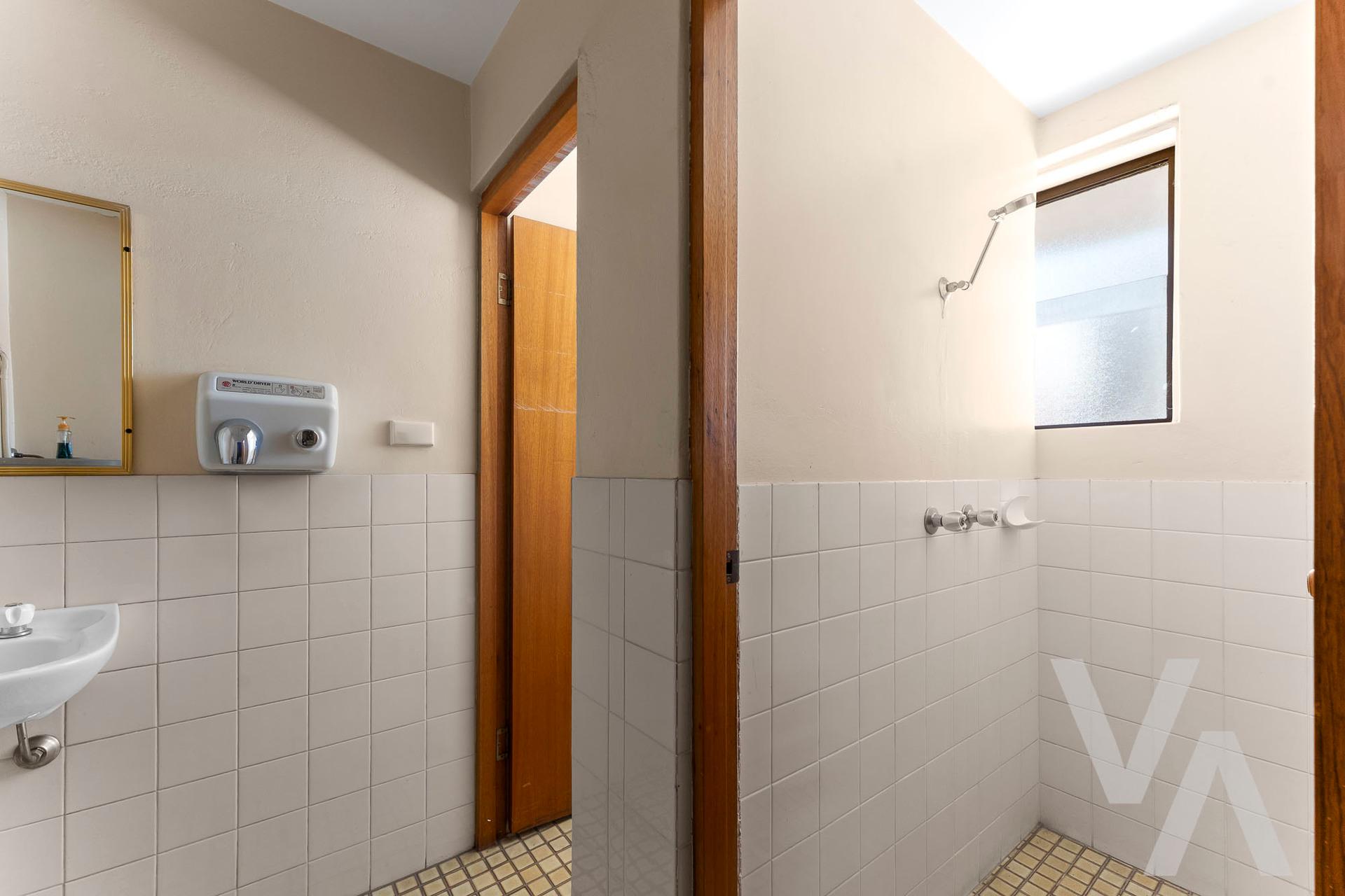 2/297-301 High  Street Maitland NSW