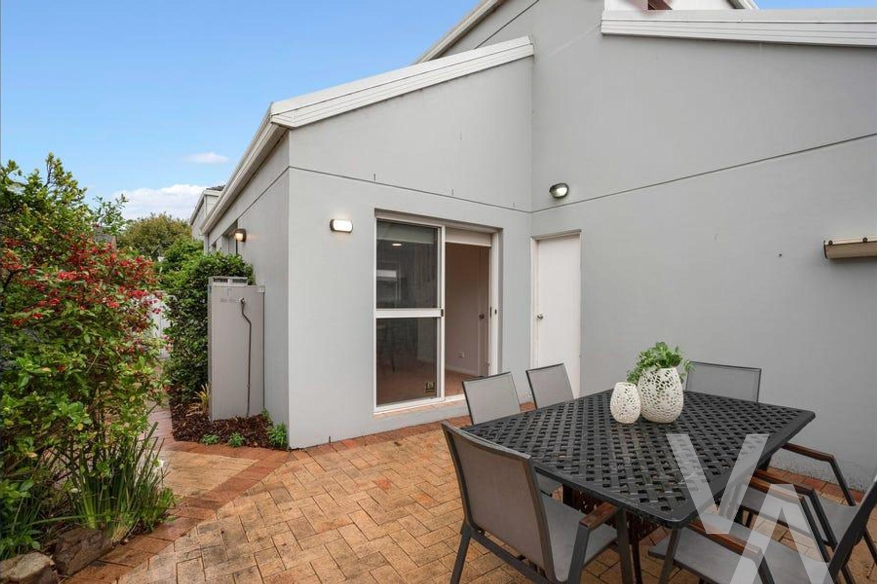 3/5 Steel Street Hamilton NSW