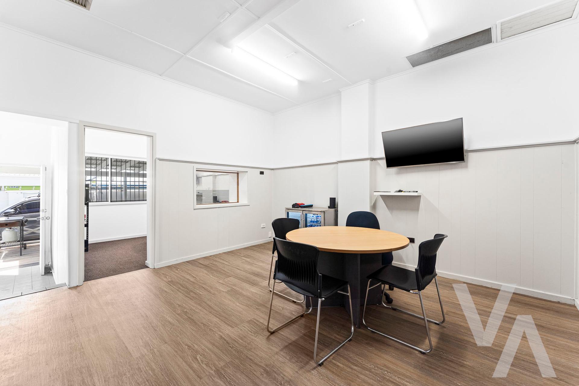 451 Pacific  Highway Belmont NSW
