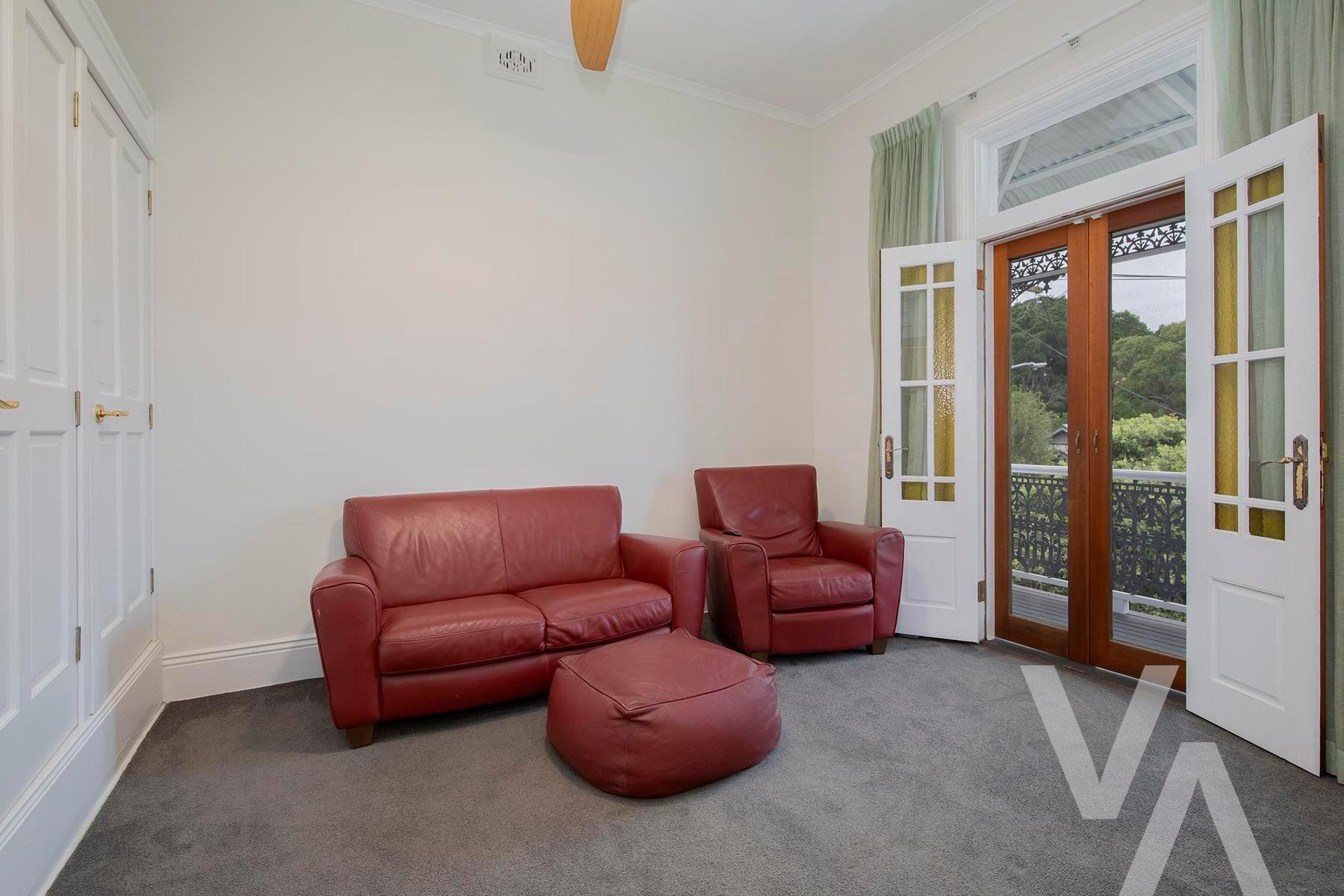 8 Lawson Street Hamilton NSW