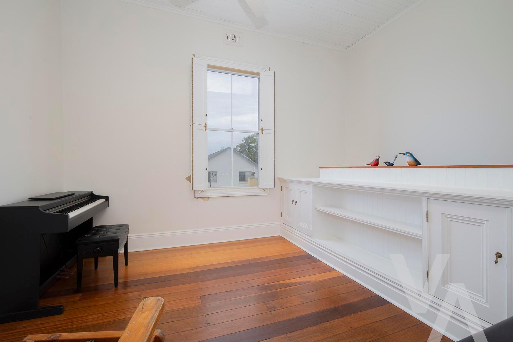 8 Lawson Street Hamilton NSW