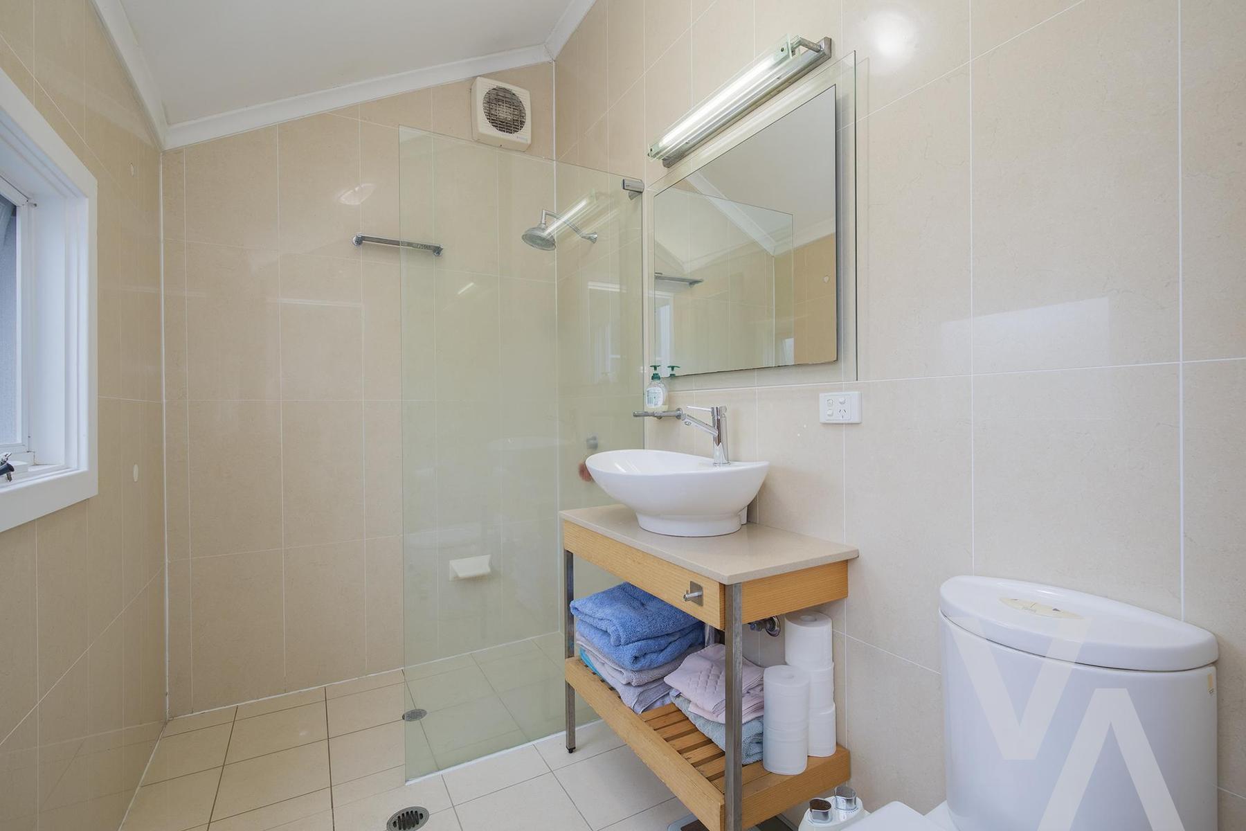 8 Lawson Street Hamilton NSW