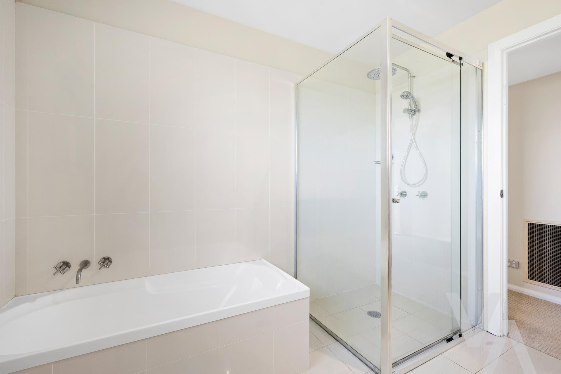 2/58 Thompson Road Speers Point NSW