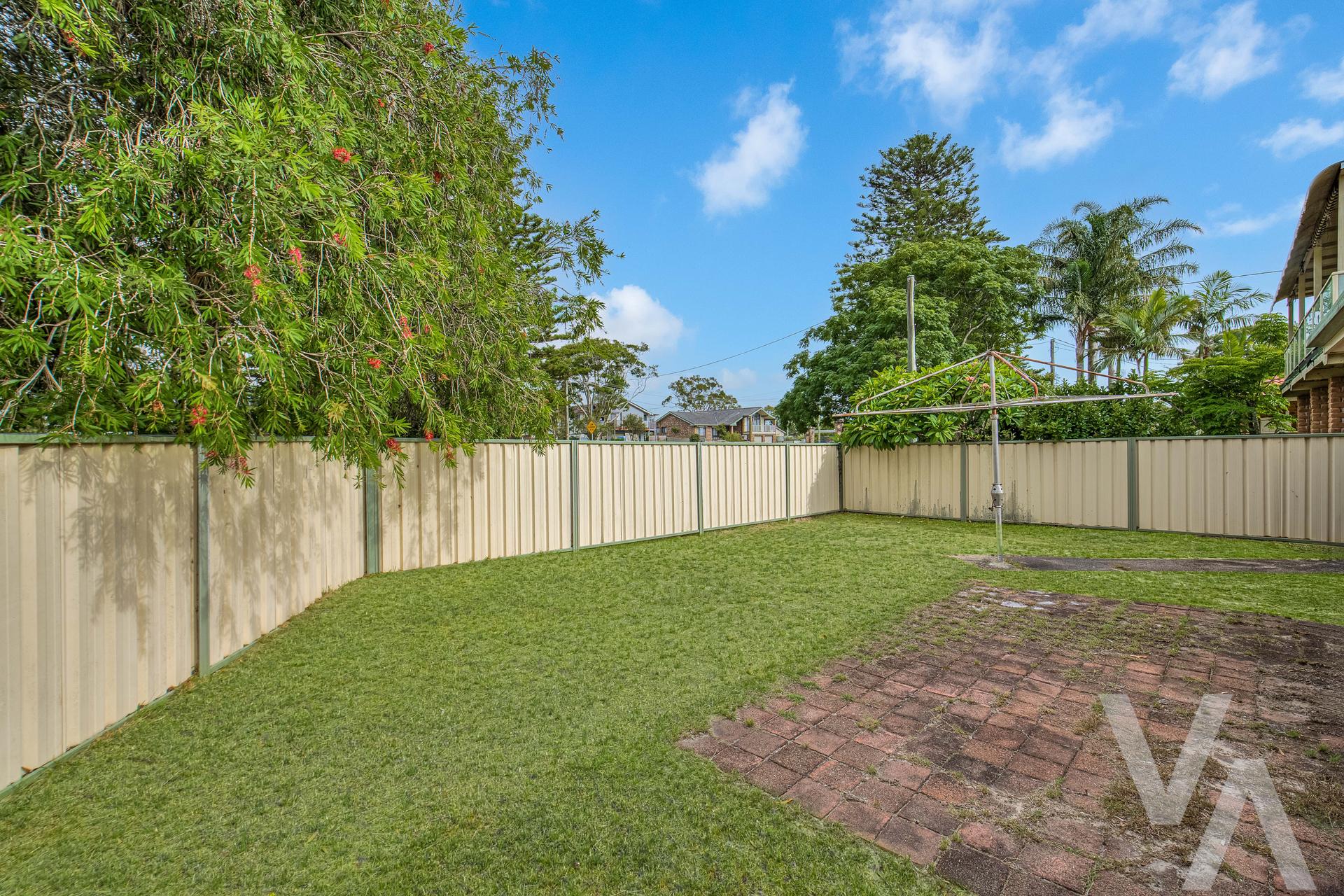Unit 1/23 Avenue Of The Allies  Tanilba Bay NSW