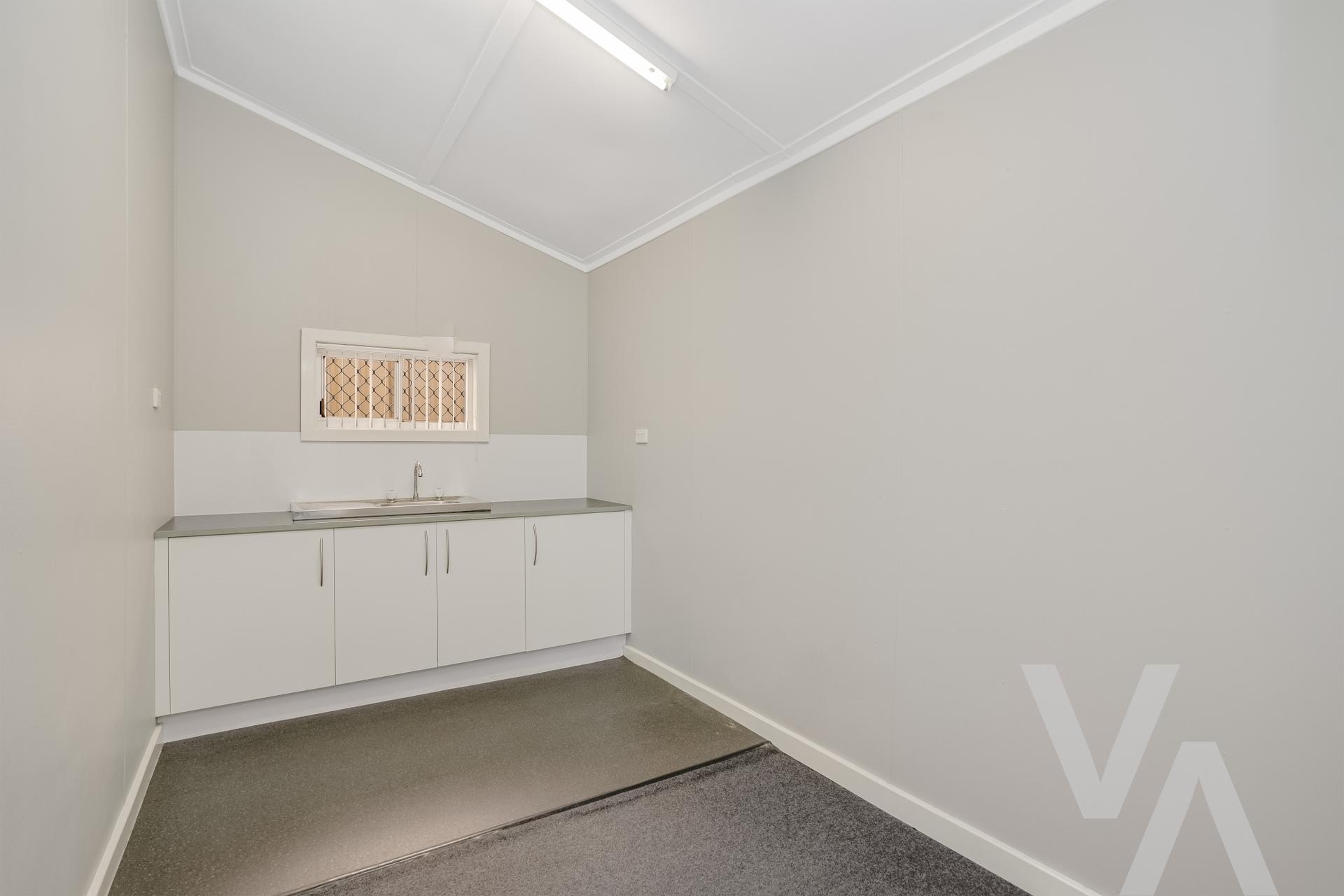 24 Macquarie Street Belmont NSW