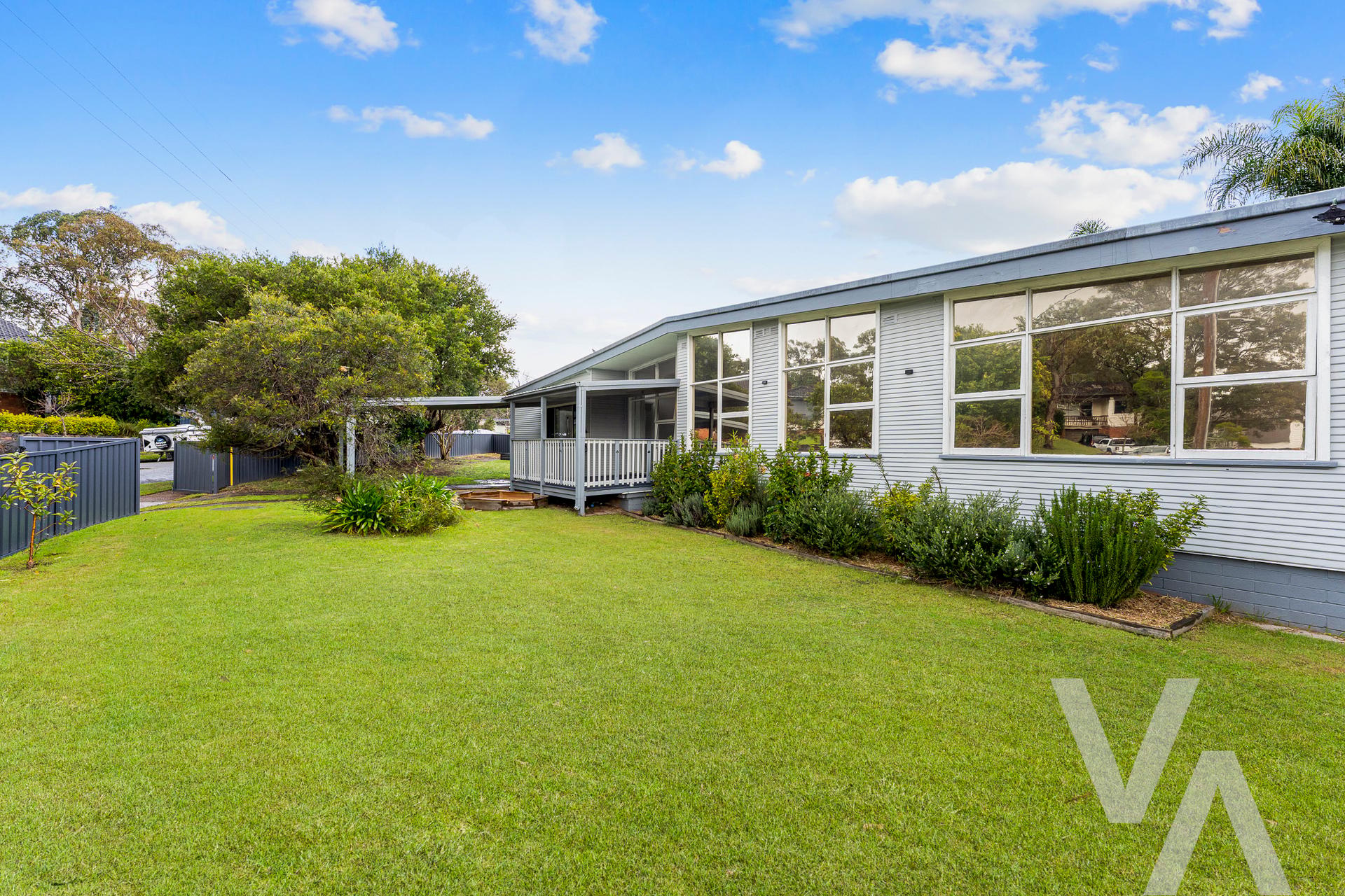 Waratah West