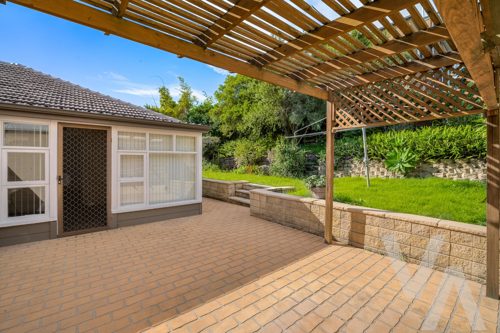 69 Railway Street Cooks Hill NSW