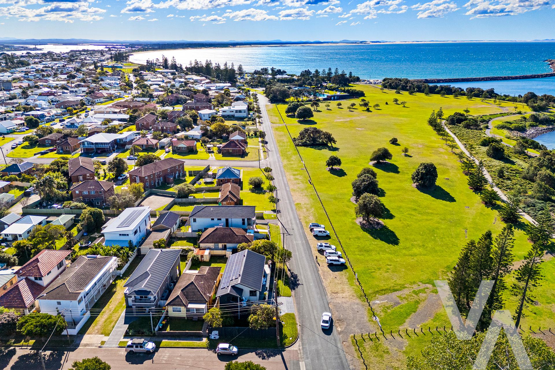 2 Maitland  Street Stockton NSW