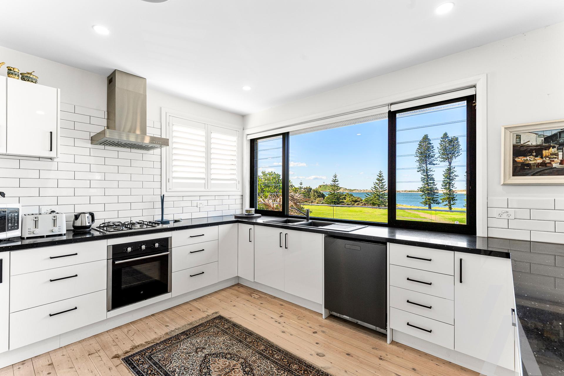 2 Maitland  Street Stockton NSW