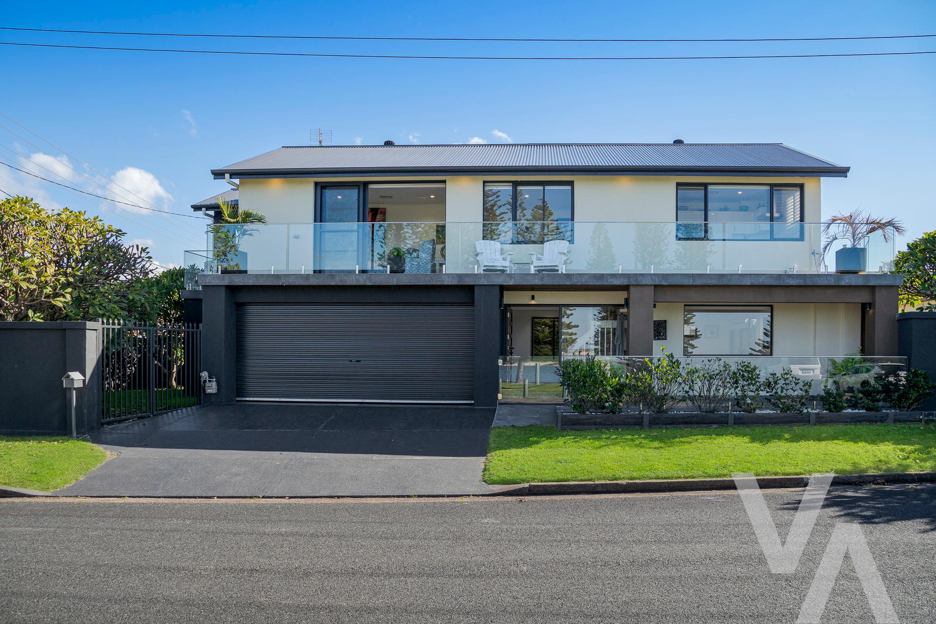 2 Maitland  Street Stockton NSW