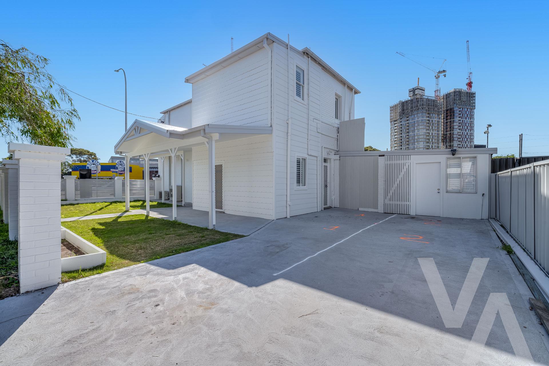 2/43 Denison Street Hamilton NSW