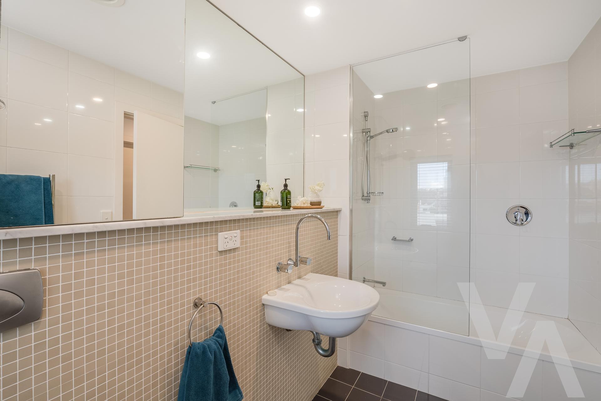 e301/3a Honeysuckle Drive Newcastle NSW