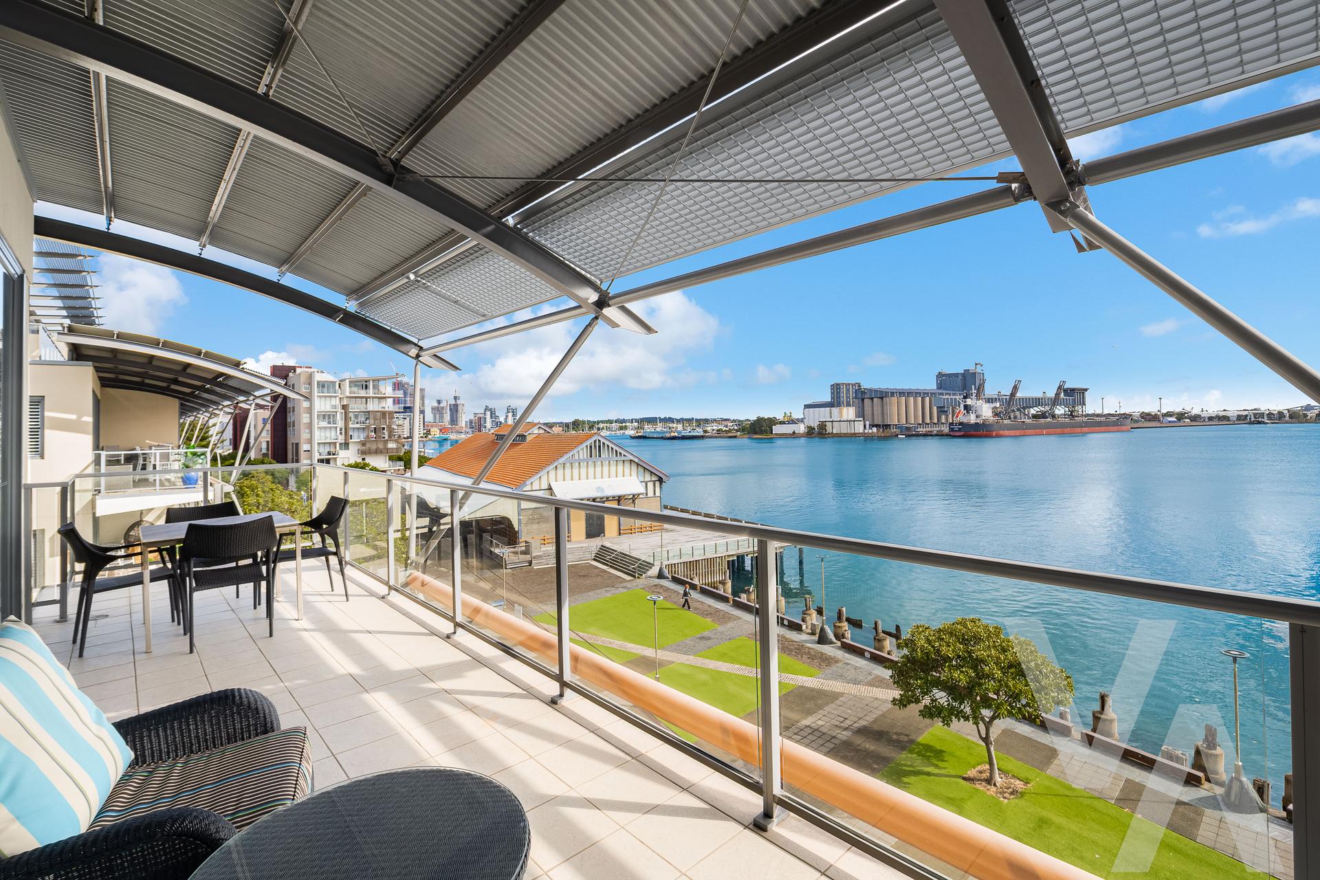 e301/3a Honeysuckle Drive Newcastle NSW