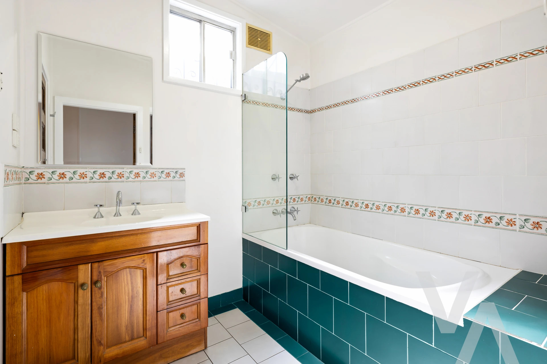 39 Emerald Street Hamilton North NSW