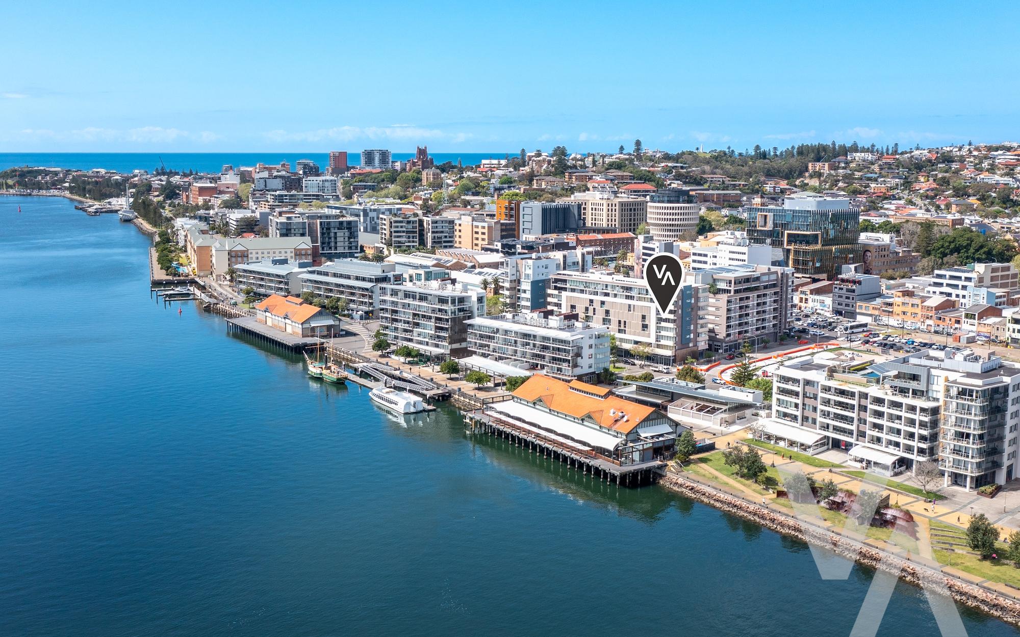 408/4 Honeysuckle Drive Newcastle NSW