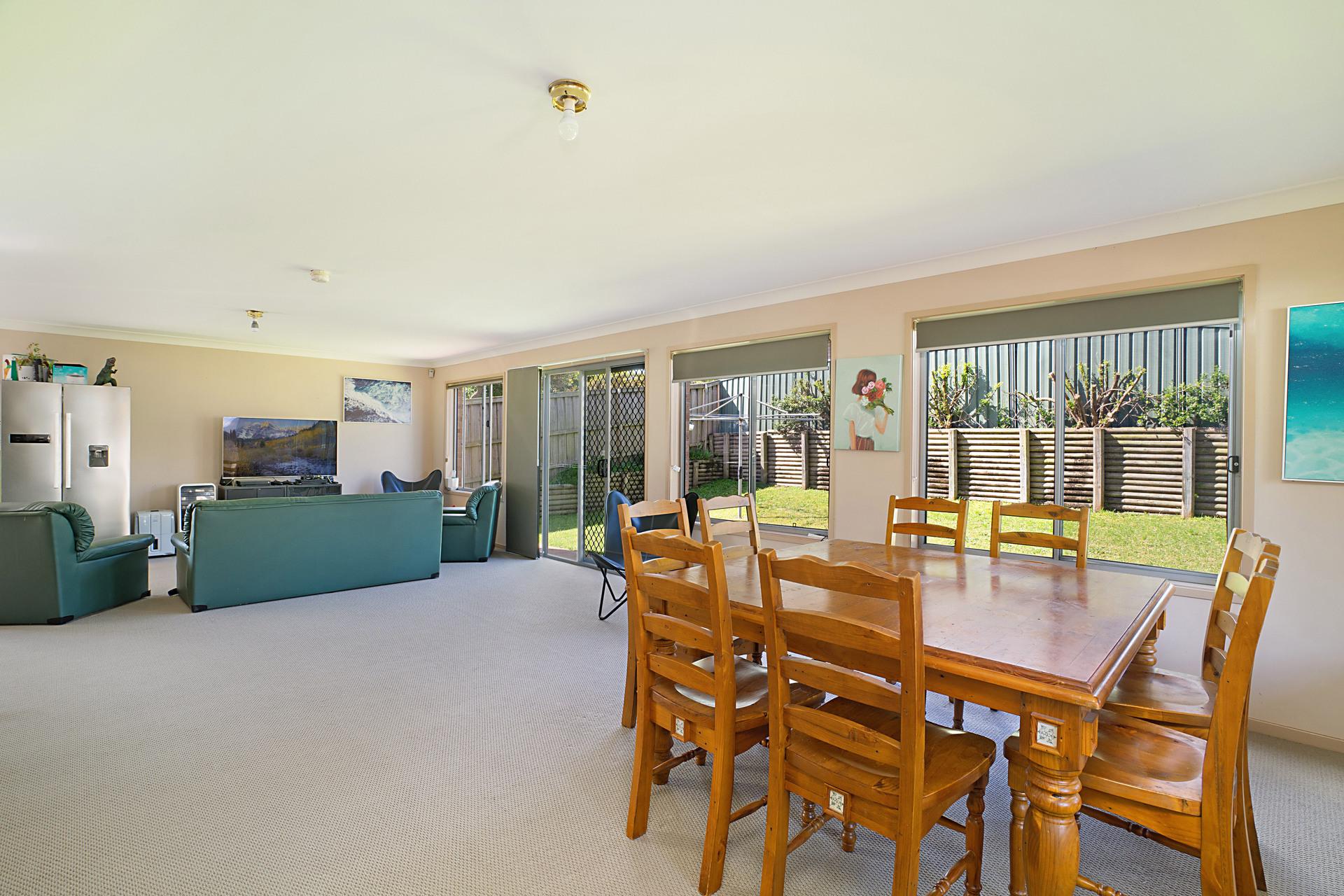 Unit 17/4 Angophora Drive Warabrook NSW