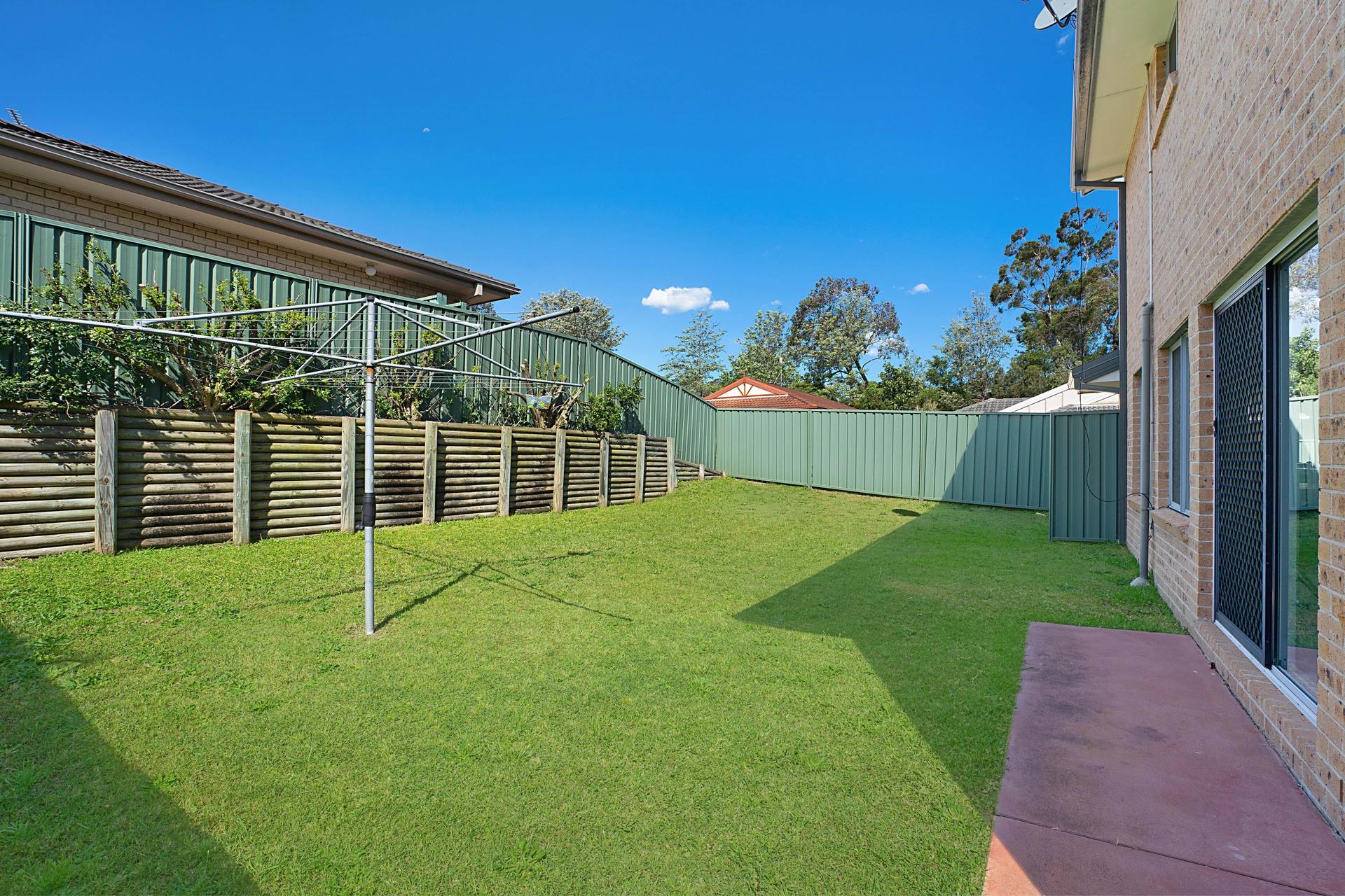 Unit 17/4 Angophora Drive Warabrook NSW