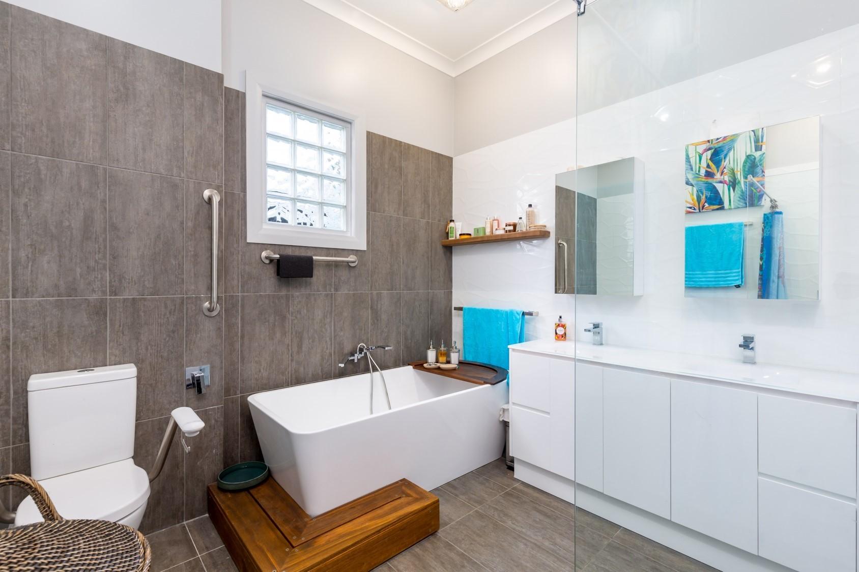28 Crown Street Stockton NSW