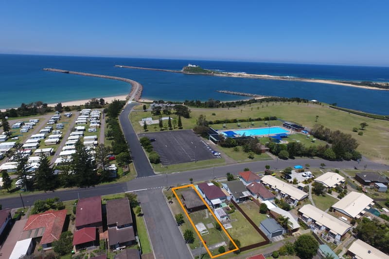 38 Pitt Street Stockton NSW