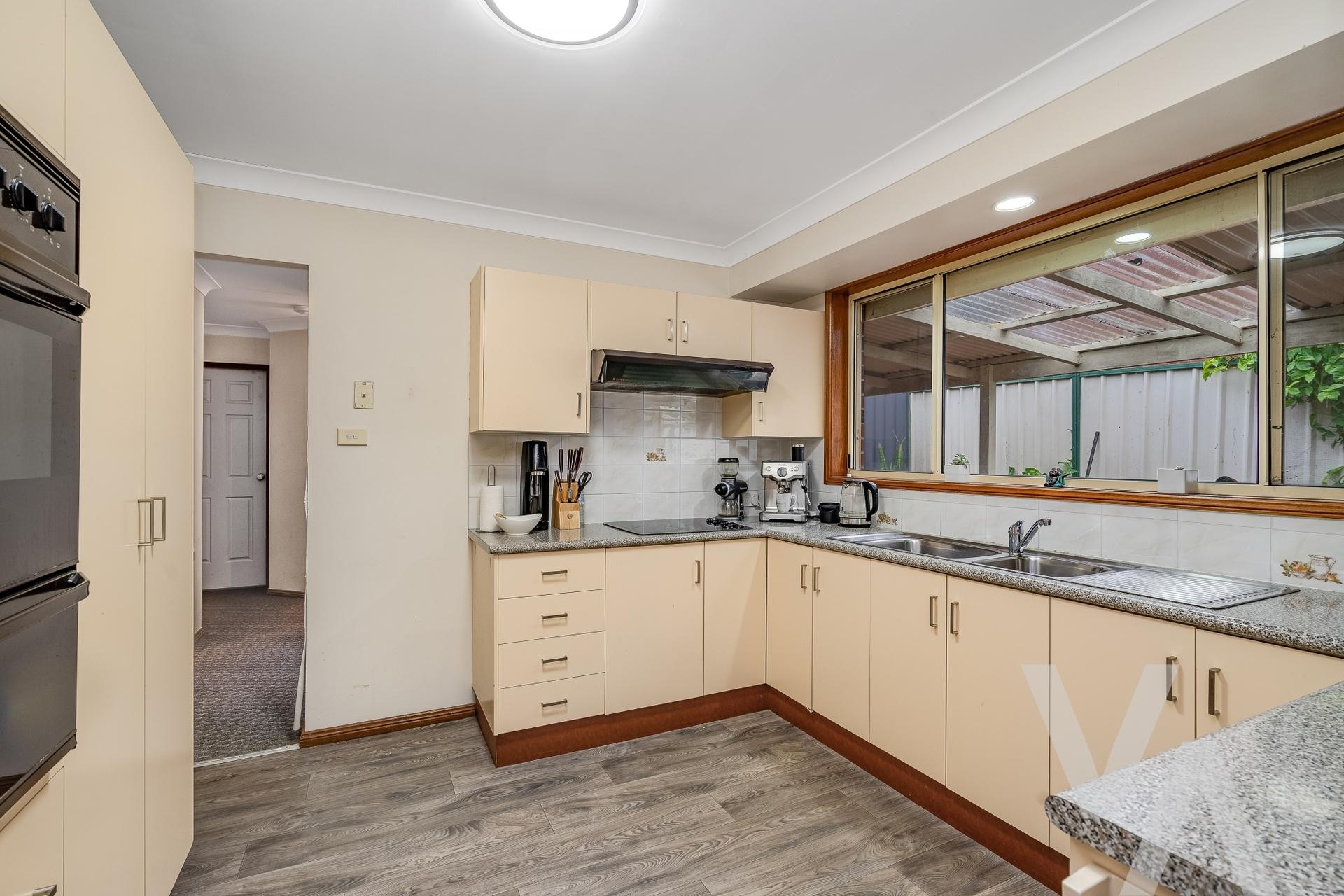 1/2 Guyra Close Belmont North NSW