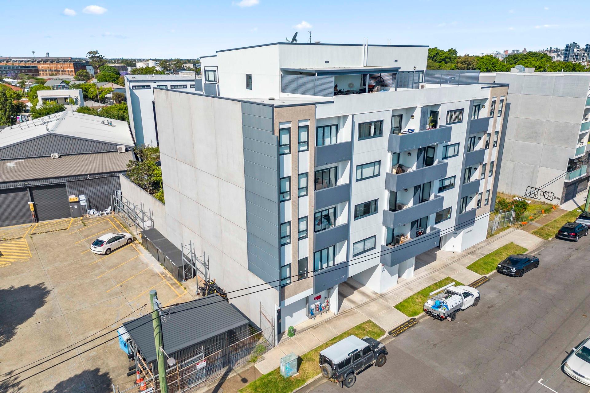 304/11 Fern Street Islington NSW
