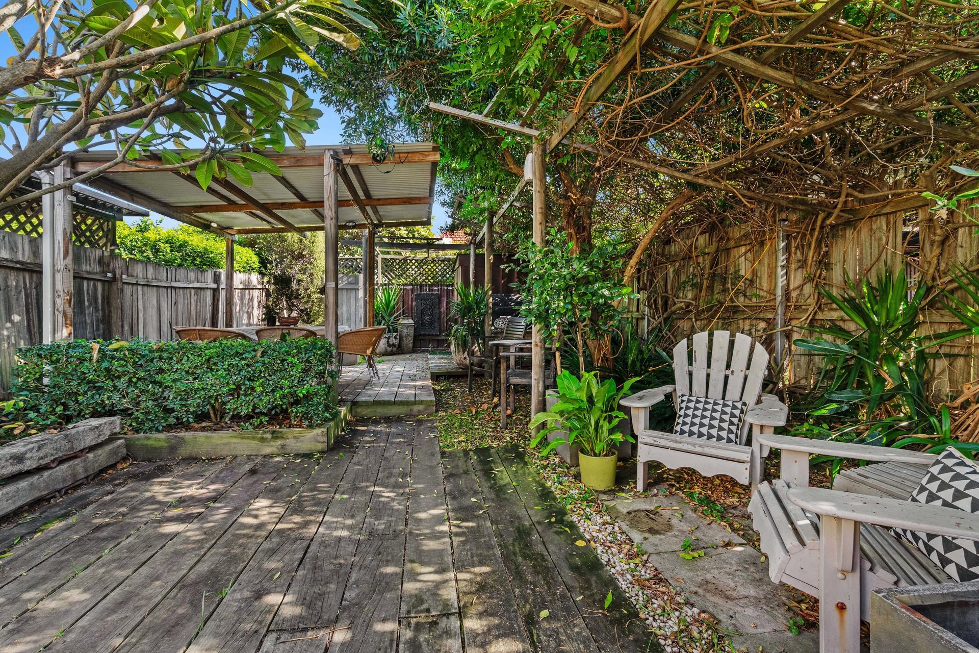 132 Bruce  Street Cooks Hill NSW
