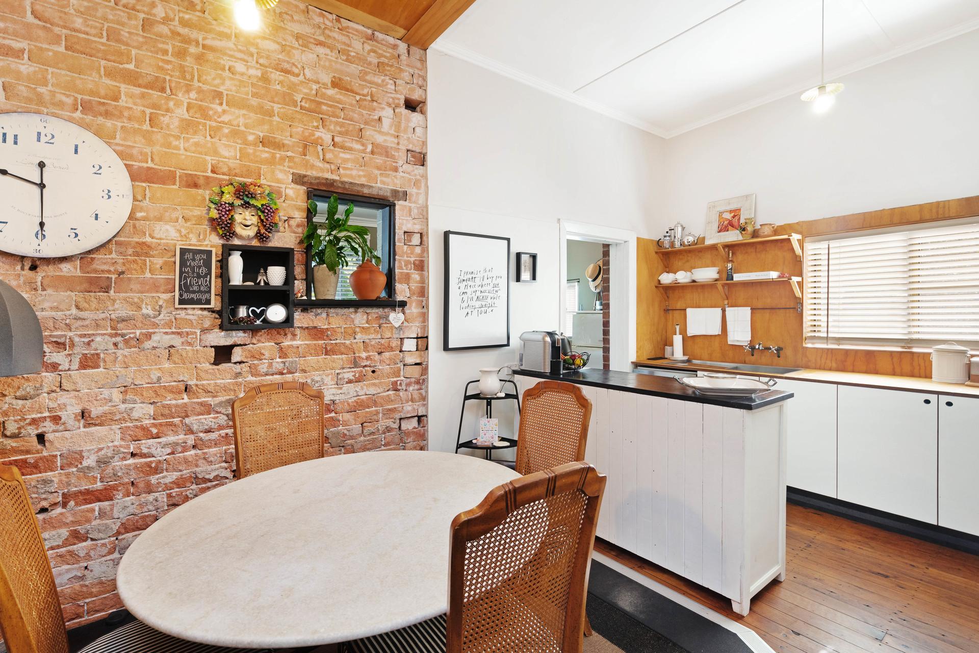 132 Bruce  Street Cooks Hill NSW