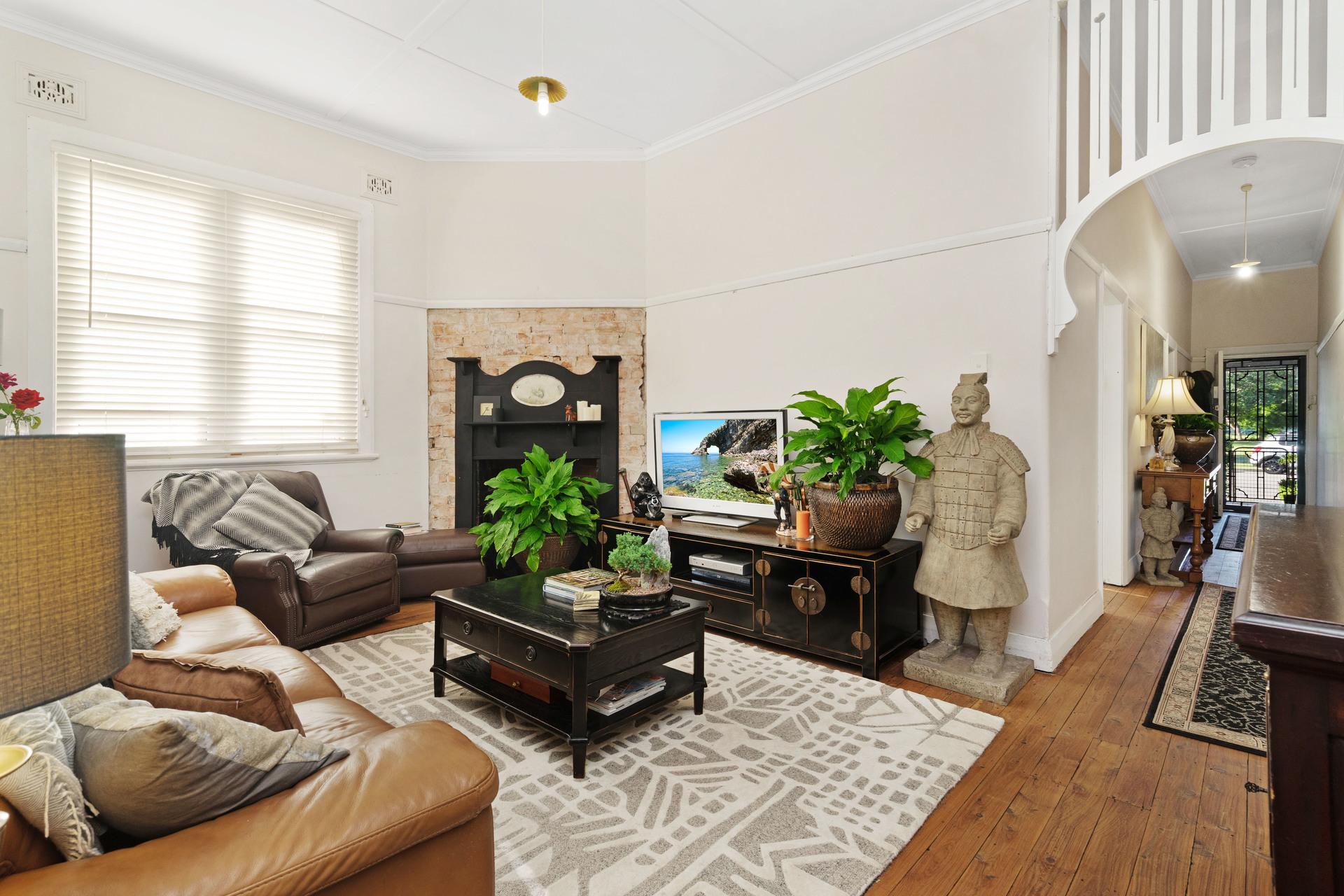 132 Bruce  Street Cooks Hill NSW