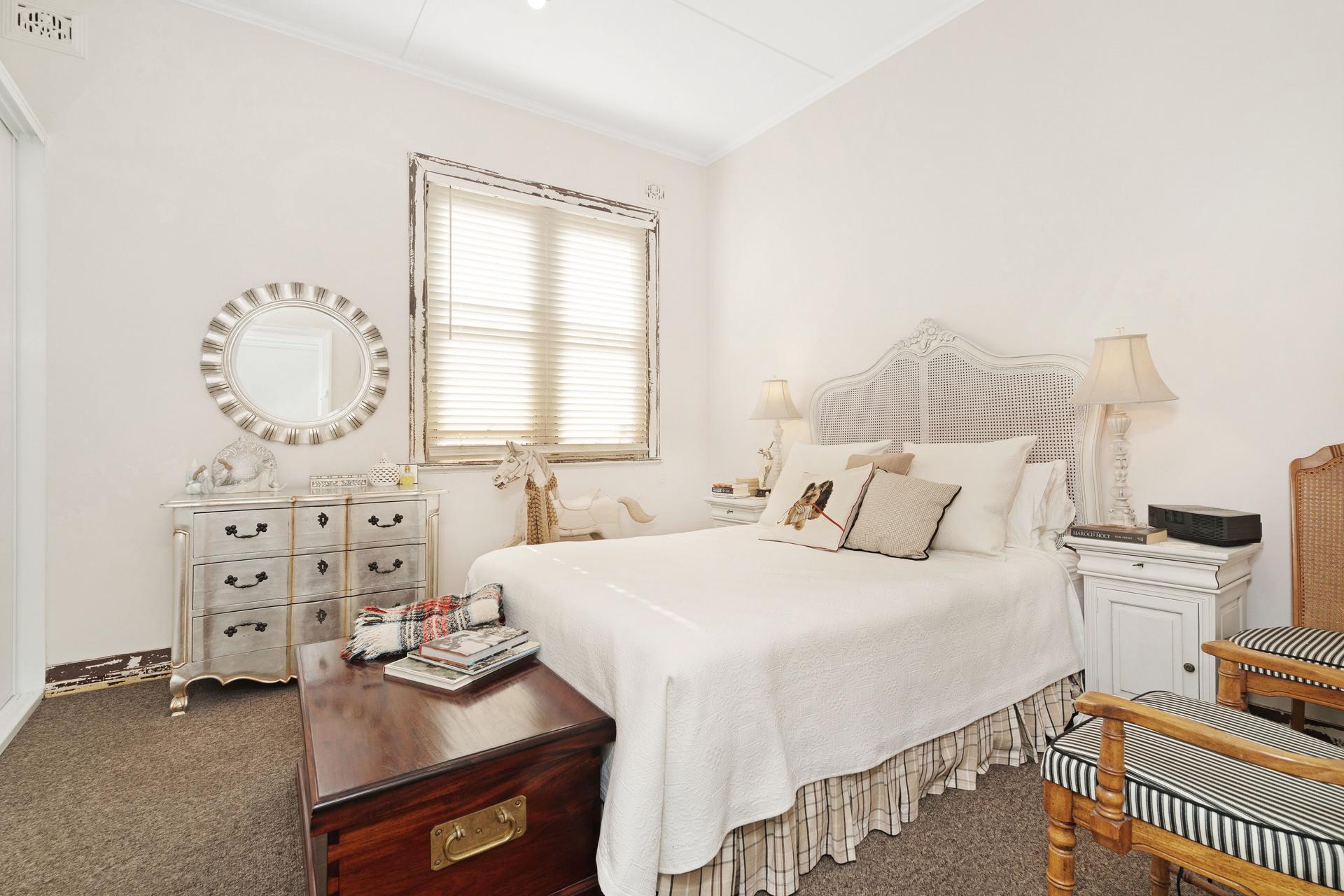 132 Bruce  Street Cooks Hill NSW