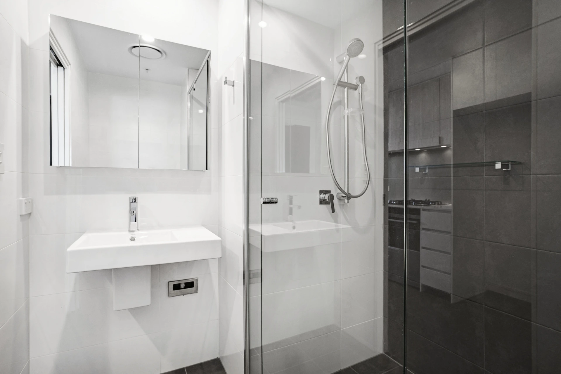 907/75 Shortland Esplanade Newcastle NSW