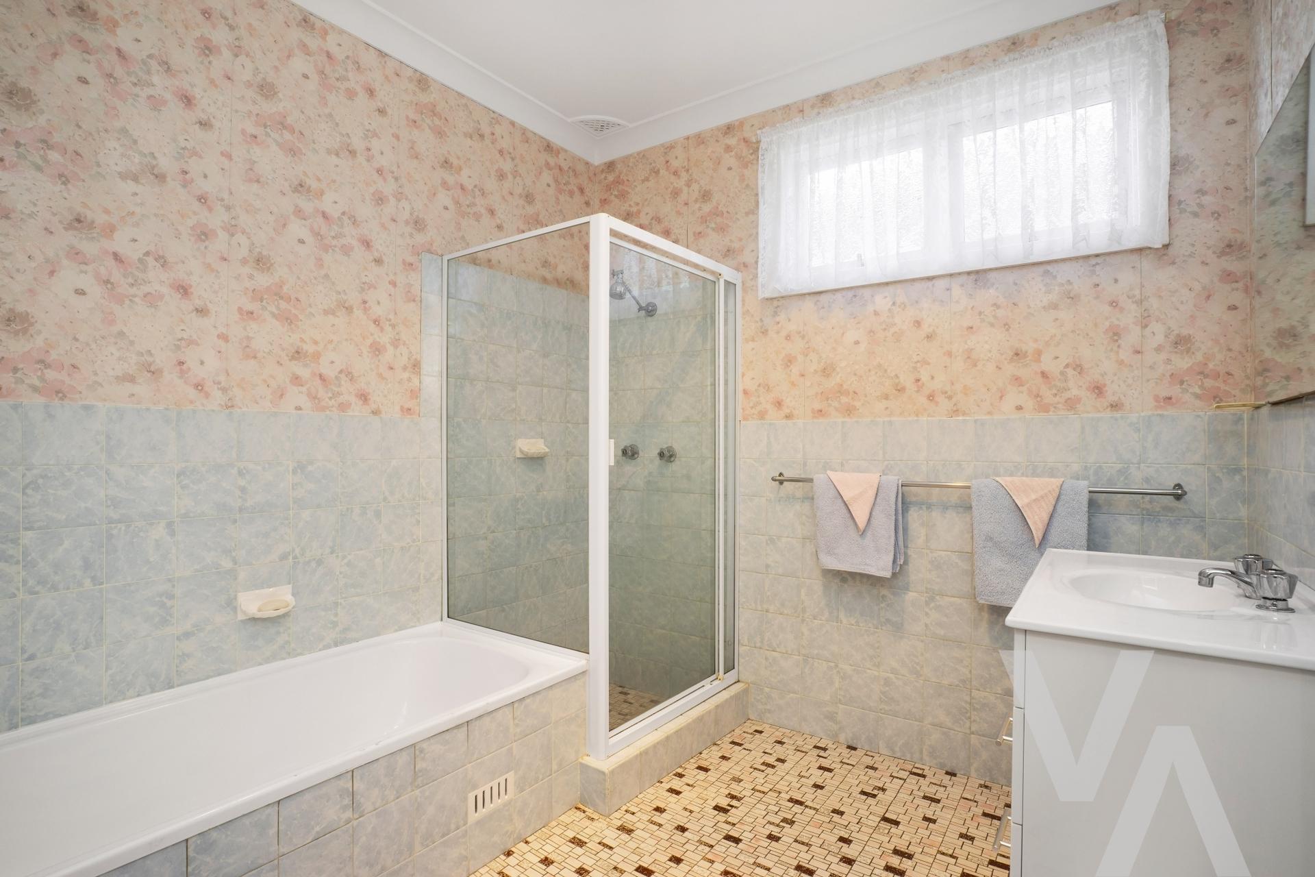 14 Roxburgh  Street Stockton NSW