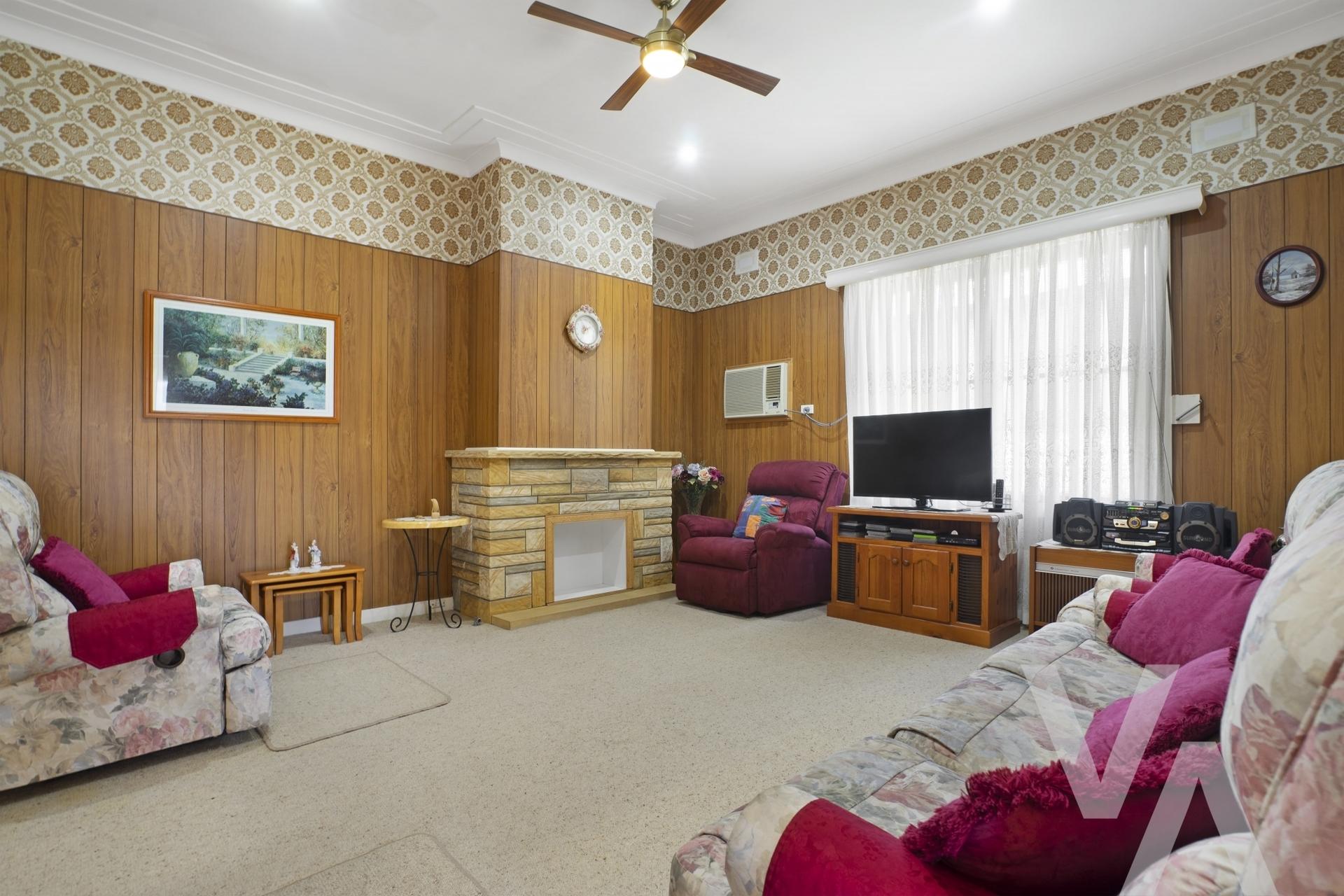 14 Roxburgh  Street Stockton NSW