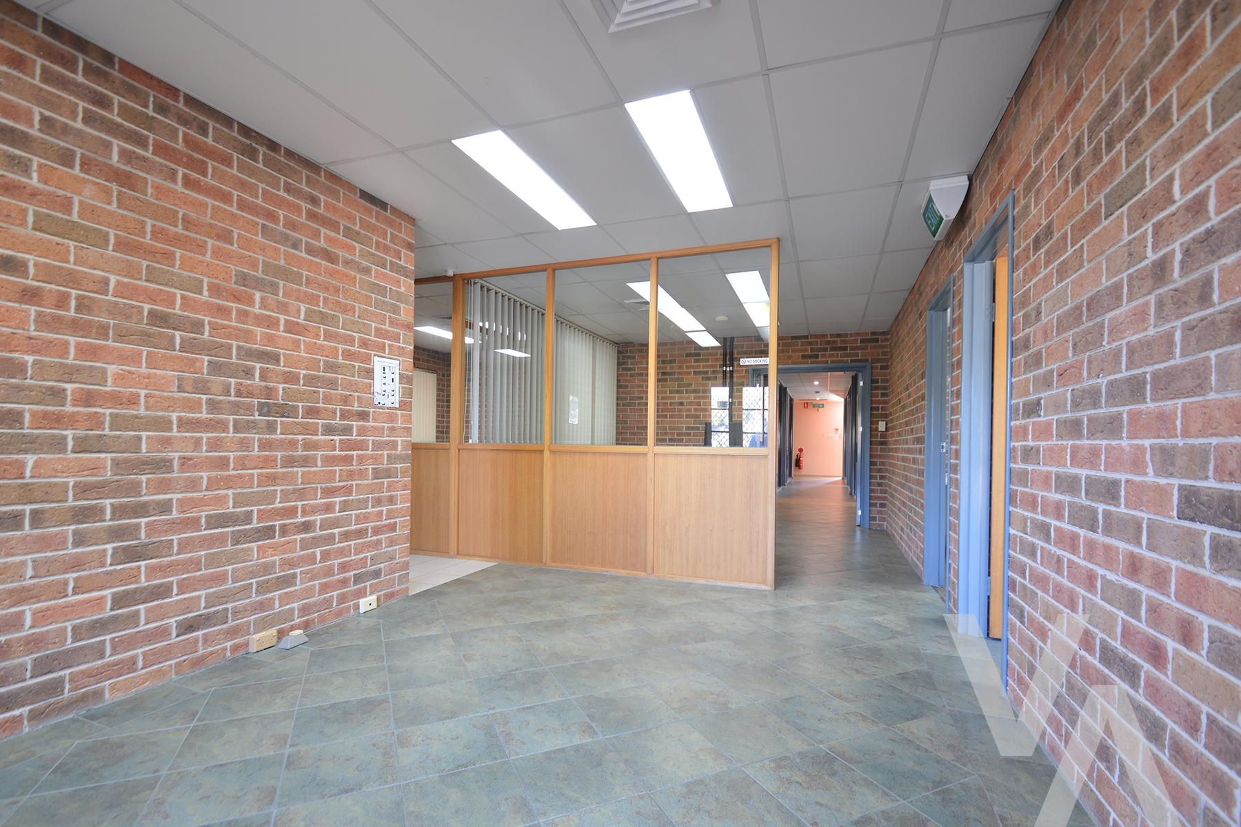 (Offices) 34 Racecourse Road Rutherford NSW